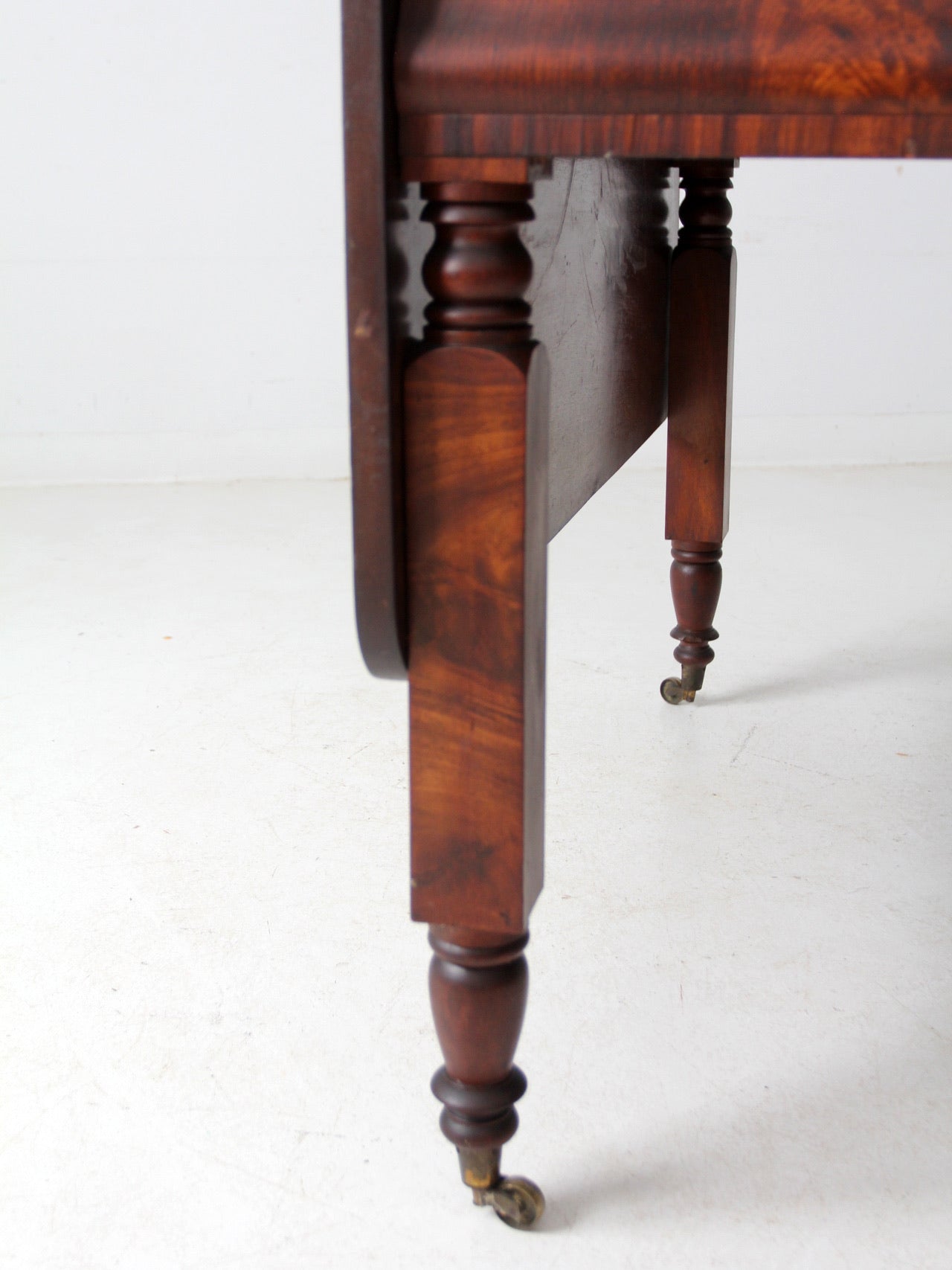 antique mahogany drop leaf table