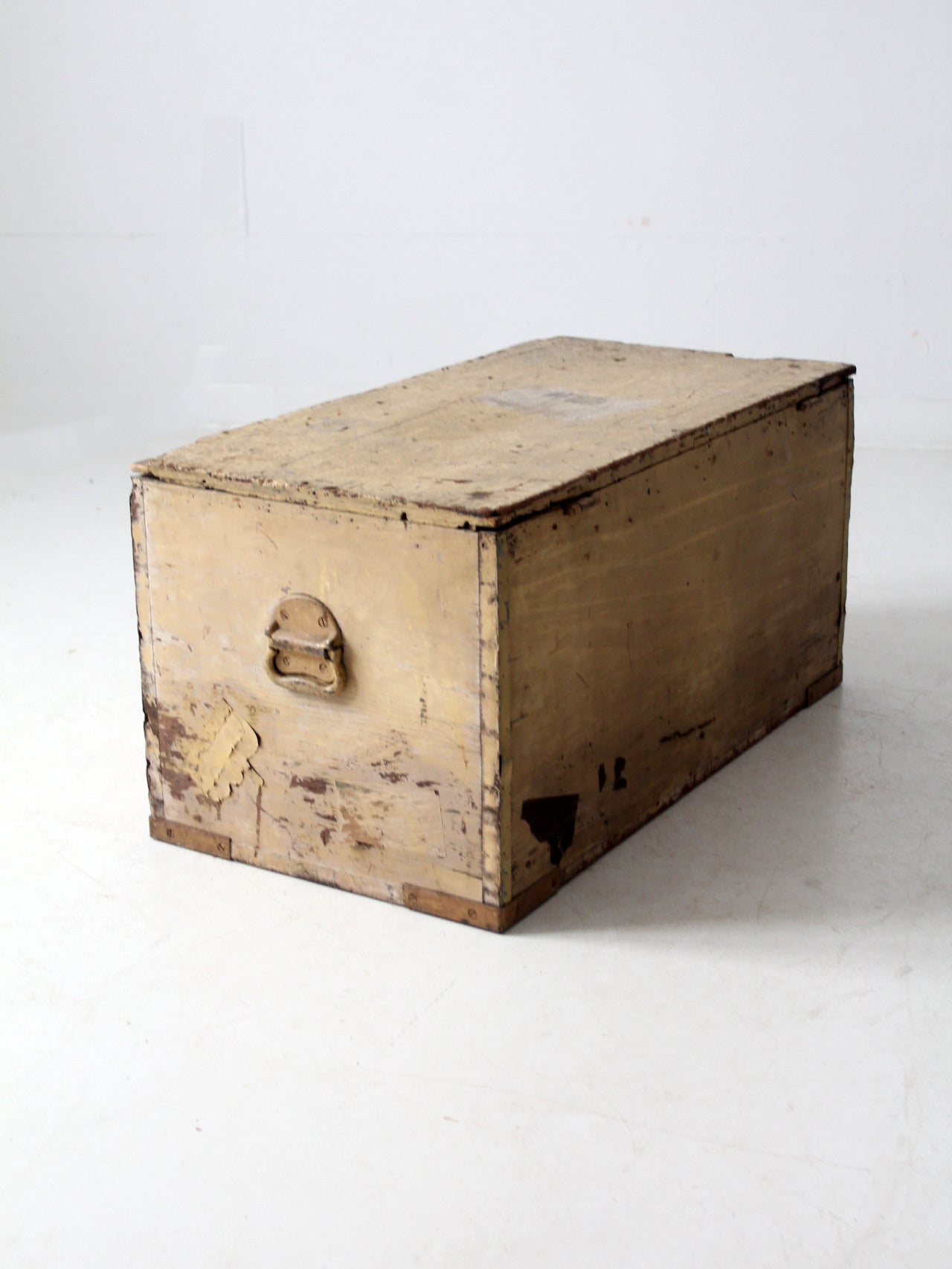 antique flat top trunk