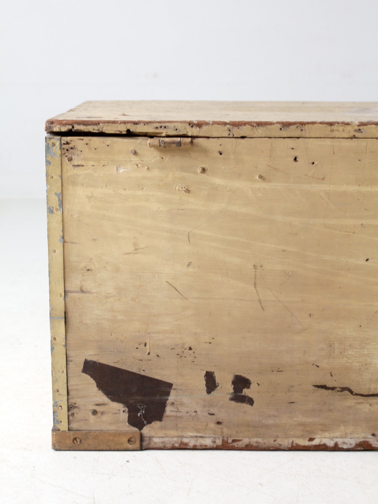 antique flat top trunk