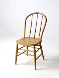 vintage painted Windsor farmhouse chair