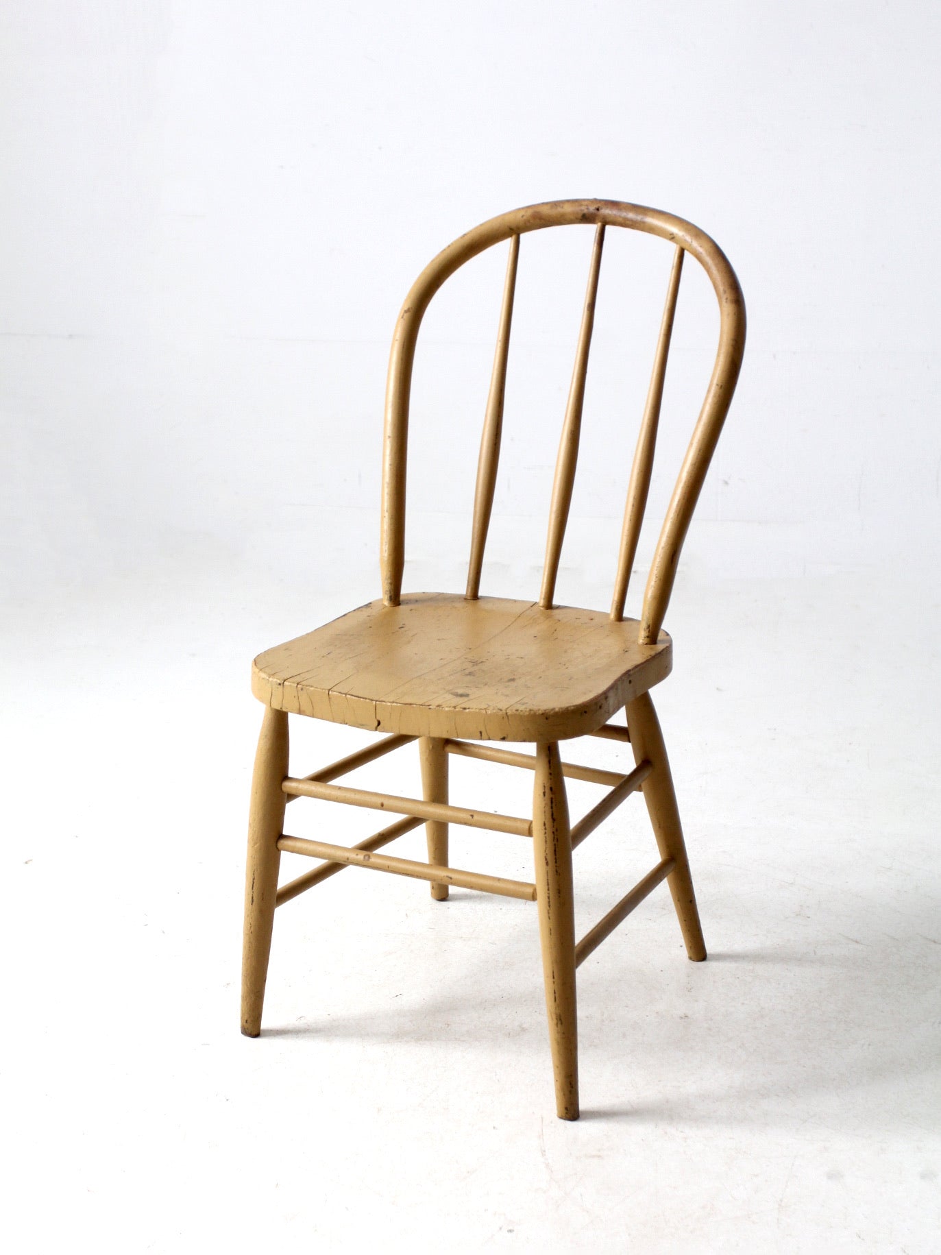 vintage painted Windsor farmhouse chair