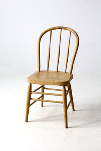 vintage painted Windsor farmhouse chair