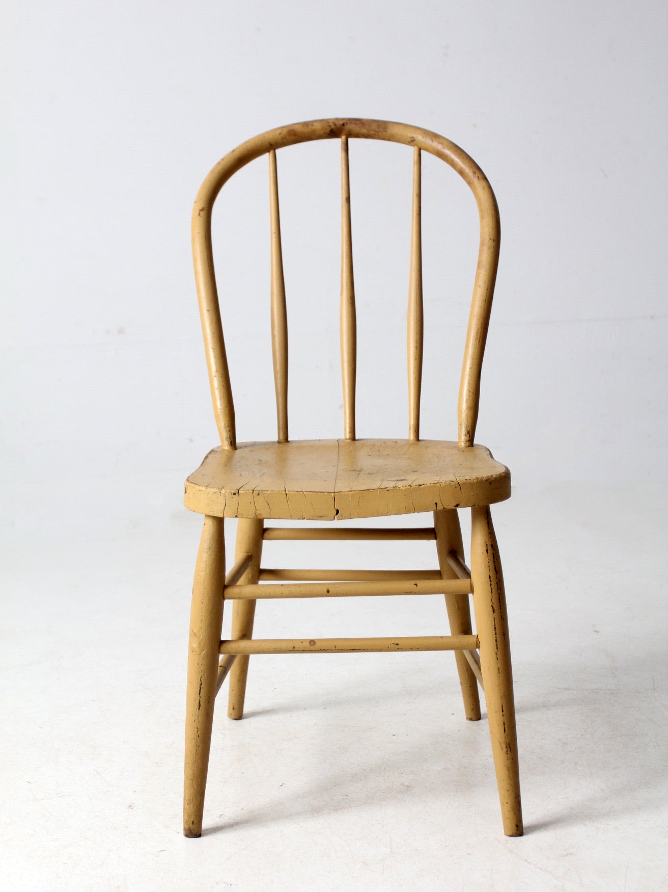 vintage painted Windsor farmhouse chair