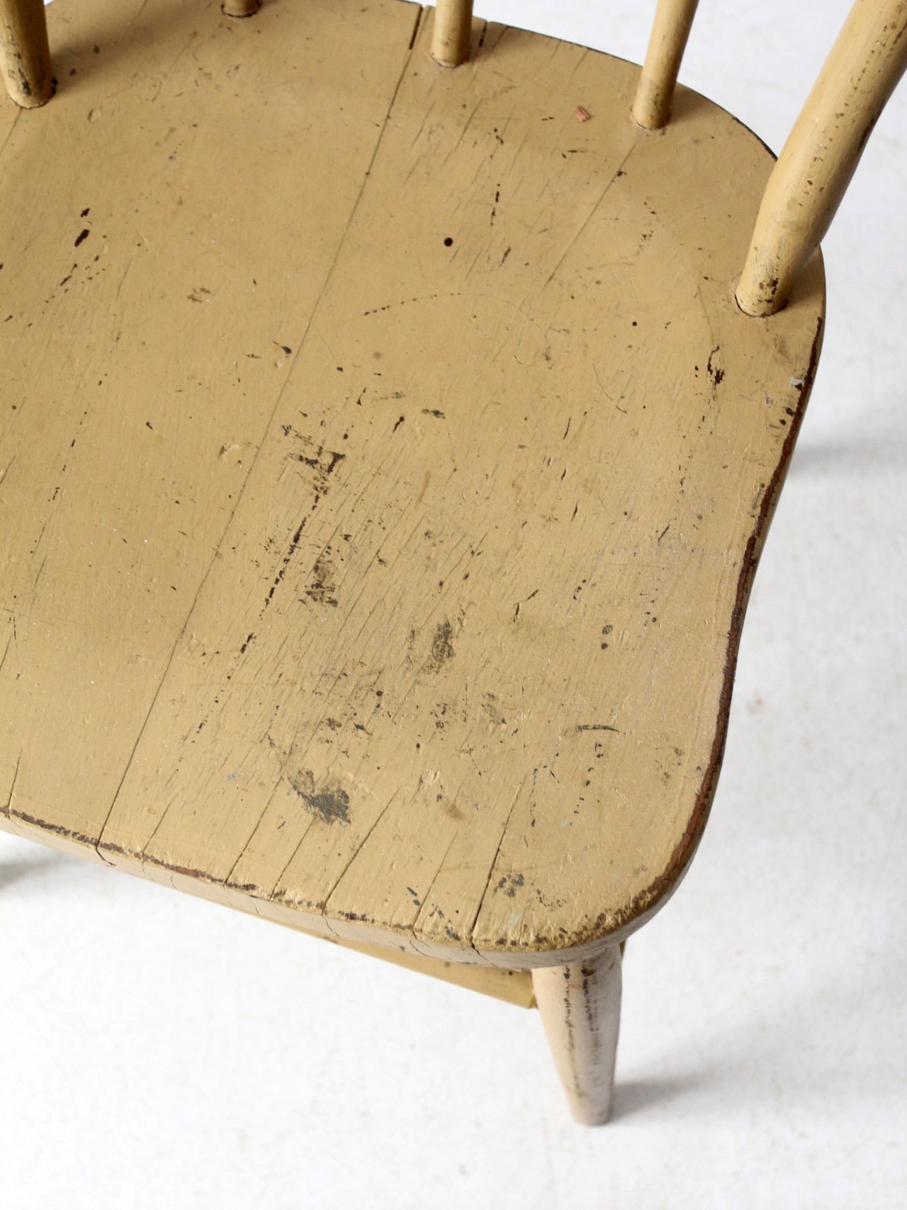 vintage painted Windsor farmhouse chair