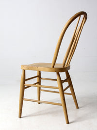 vintage painted Windsor farmhouse chair