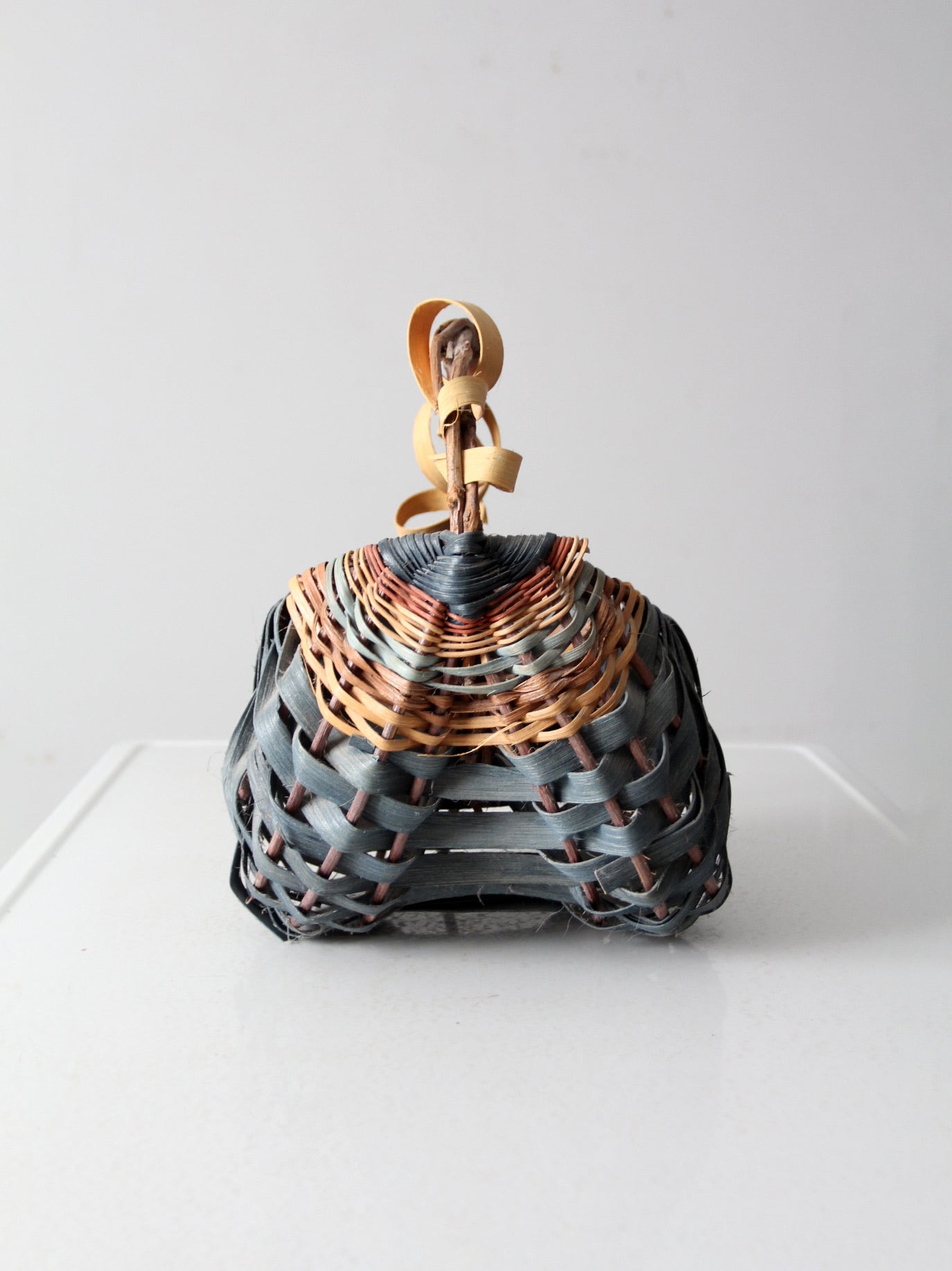 vintage handmade buttocks basket