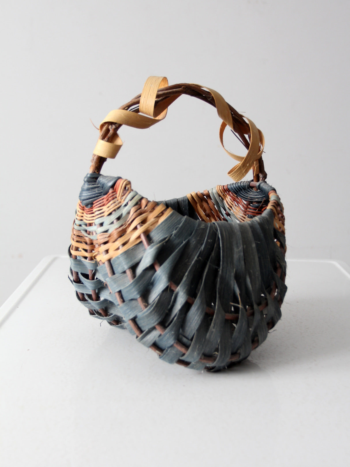 vintage handmade buttocks basket