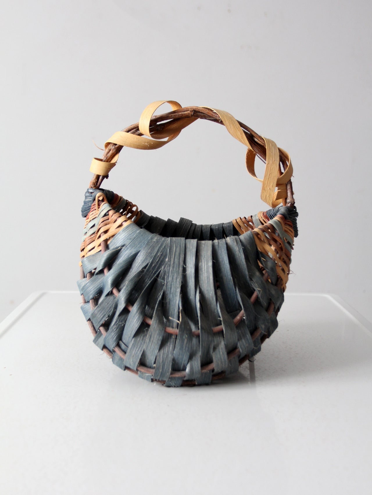 vintage handmade buttocks basket