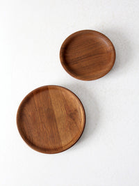 mid century Kustom Kraft walnut plates pair