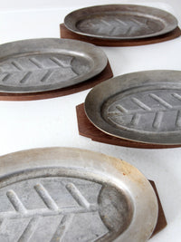 mid century sizzler plates set of 4