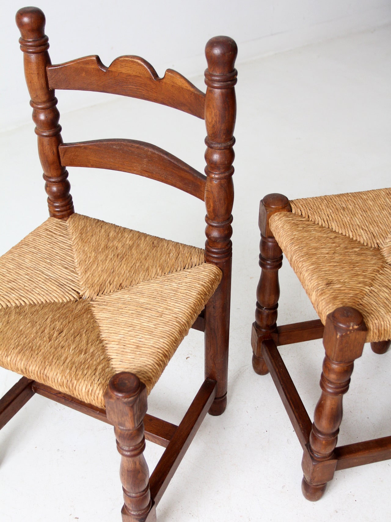 antique rush seat chairs and stool set