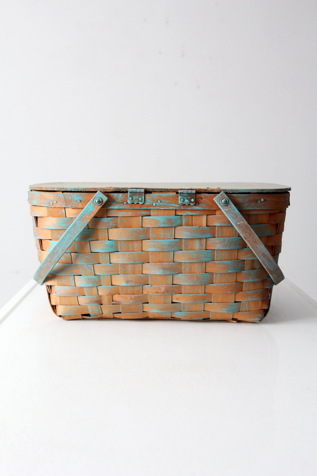 vintage splint weave picnic basket