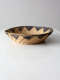 vintage woven seagrass basket bowl