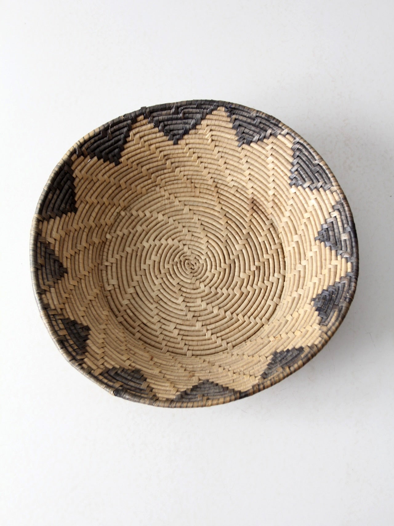 vintage woven seagrass basket bowl