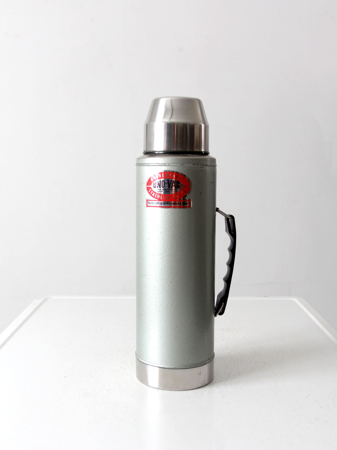 vintage Uno Vac thermos