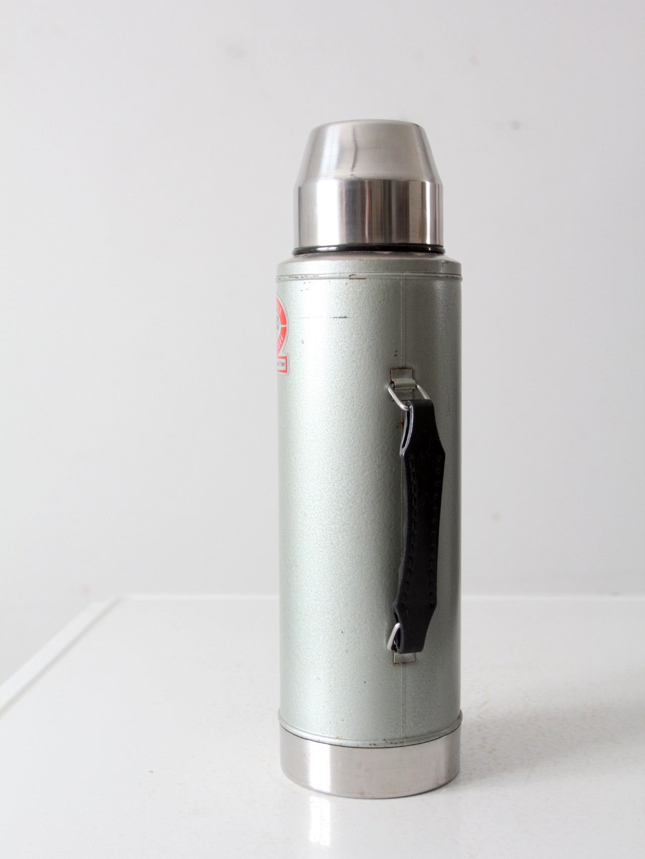 vintage Uno Vac thermos