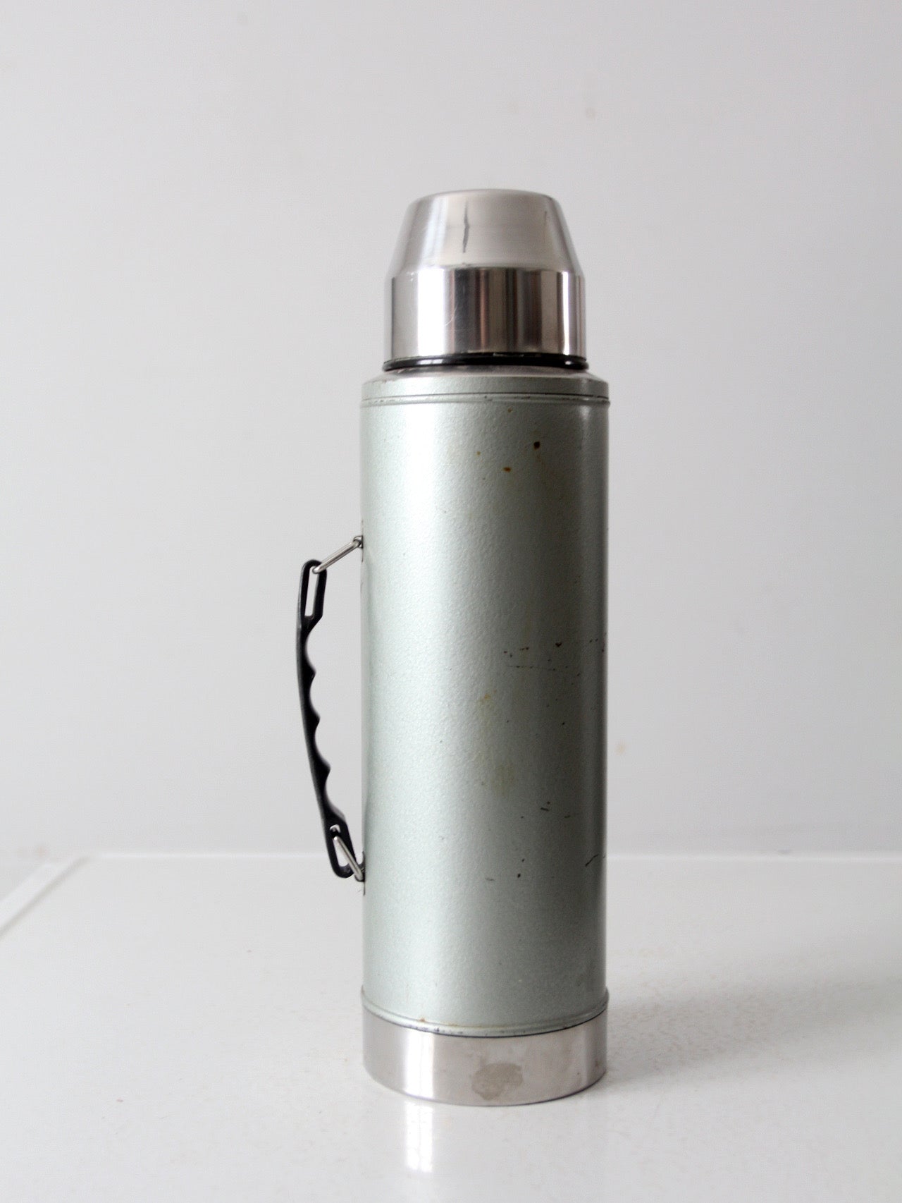 vintage Uno Vac thermos