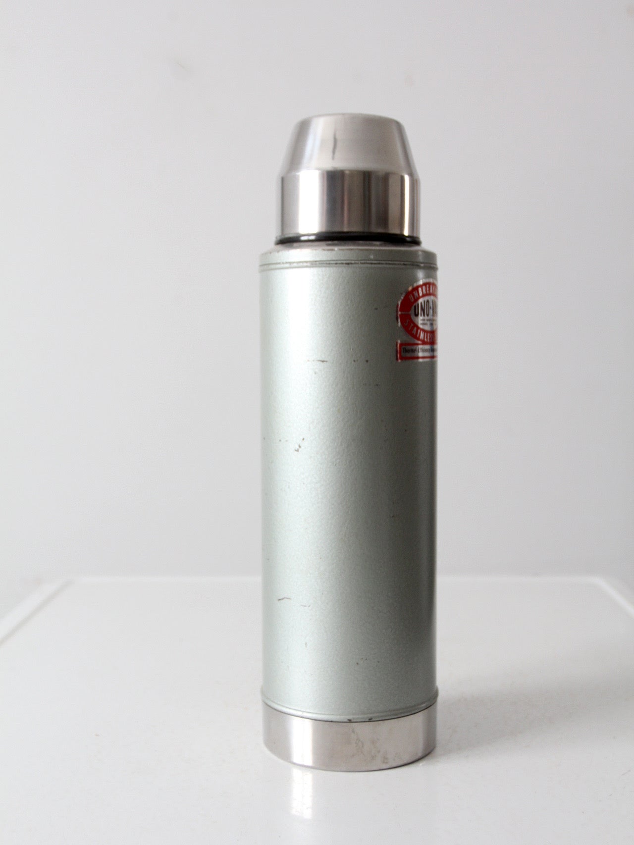 vintage Uno Vac thermos