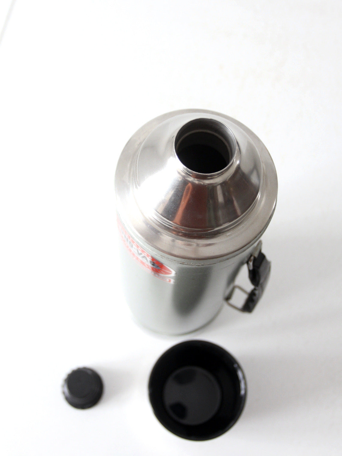 vintage Uno Vac thermos