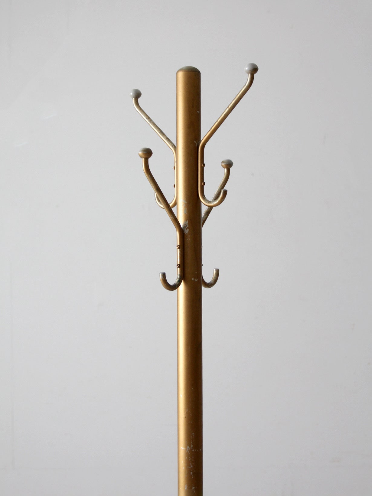 mid-century gold tone aluminum coat rack hall stand