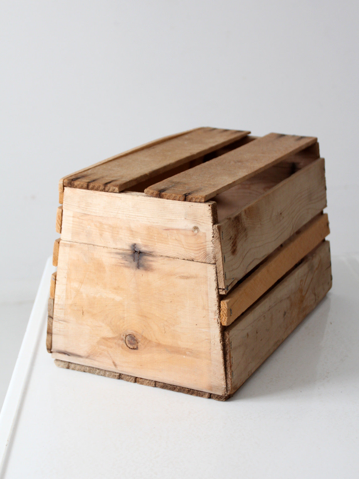 vintage handmade 4-H chicken carrier crate