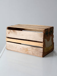 vintage handmade 4-H chicken carrier crate