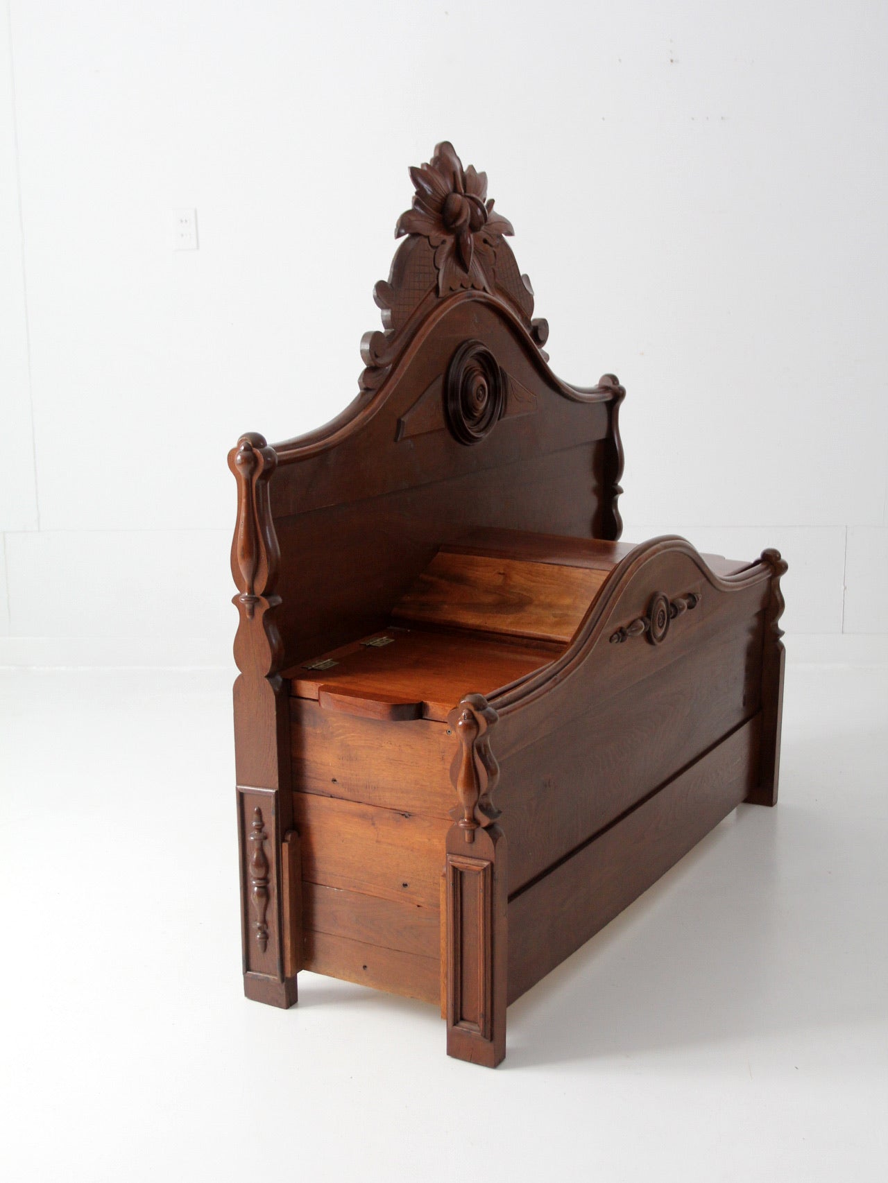 Victorian style carved wood footboard bench