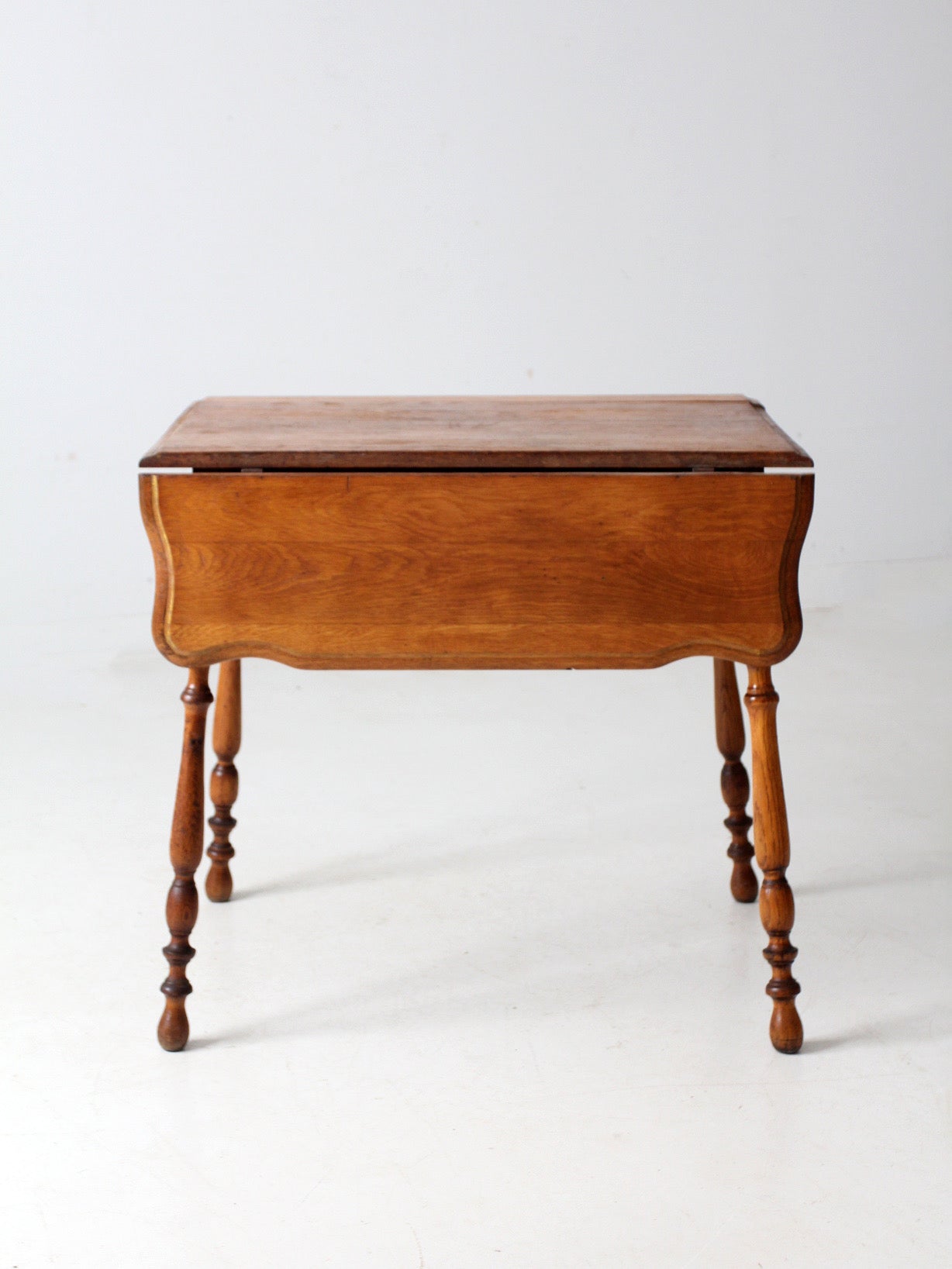 antique oak table with turned legs