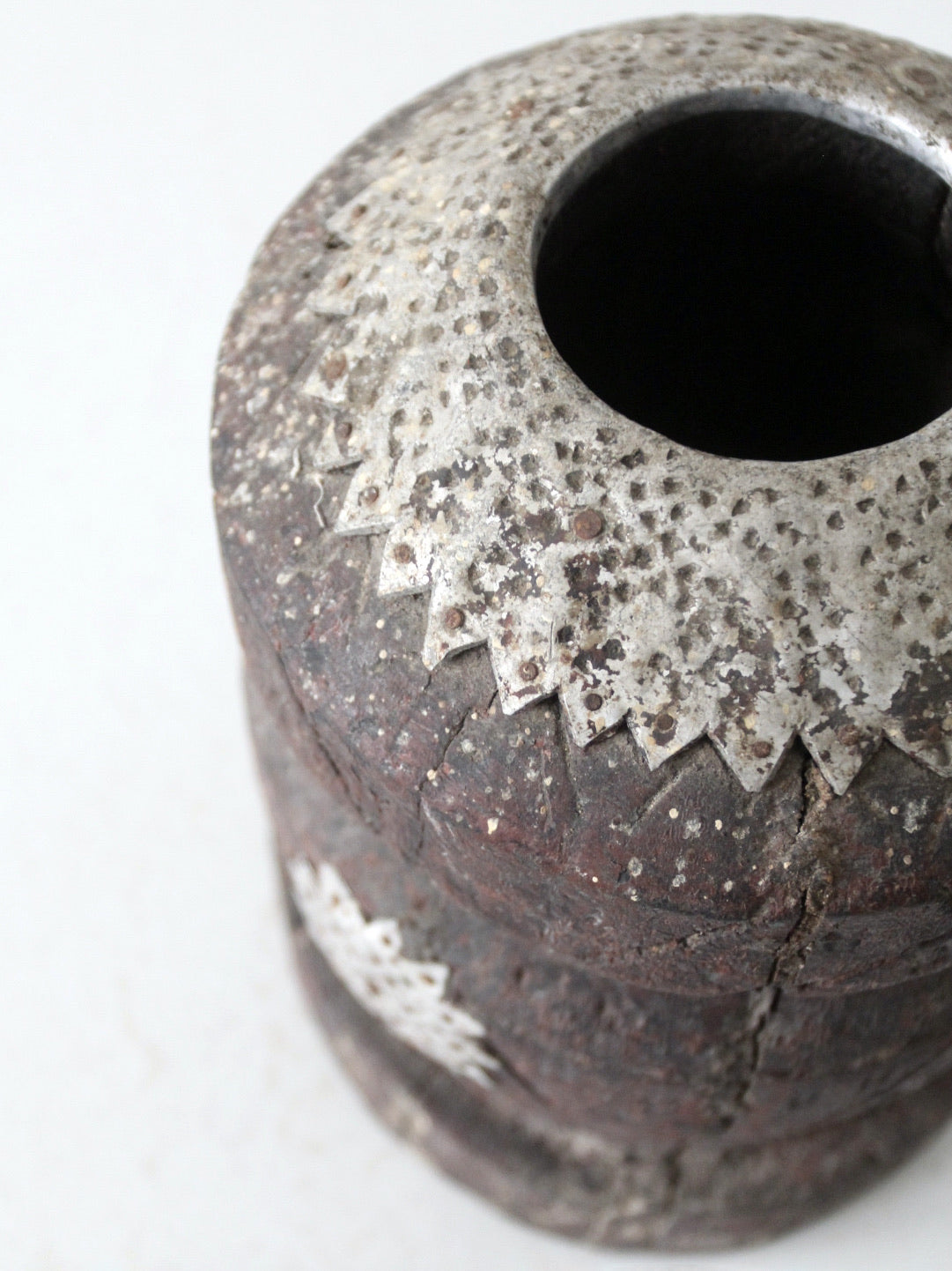 antique wooden grinding vessel