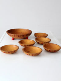 mid-century Munising salad bowl set of 7