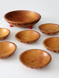 mid-century Munising salad bowl set of 7