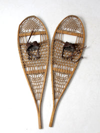 vintage snowshoes
