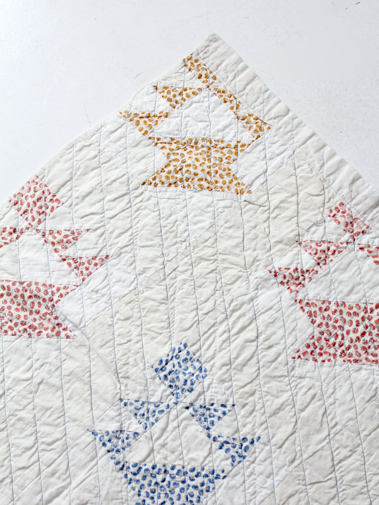 vintage hand stitched quilt 61 x 43