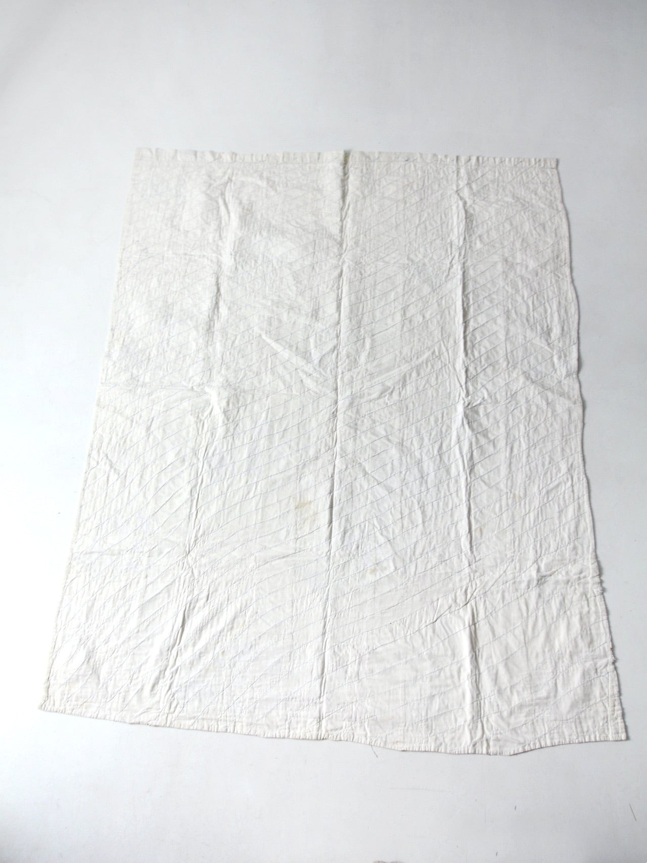 vintage hand stitched quilt 61 x 43