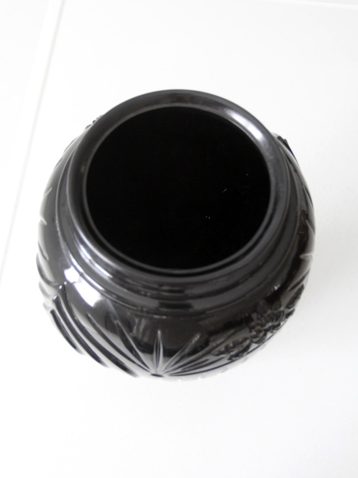 vintage Anchor Hocking black glass vase