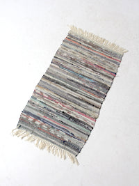 vintage farmhouse rag rug
