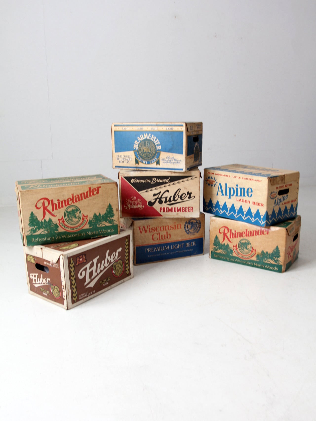 vintage Wisconsin beer collection of 7
