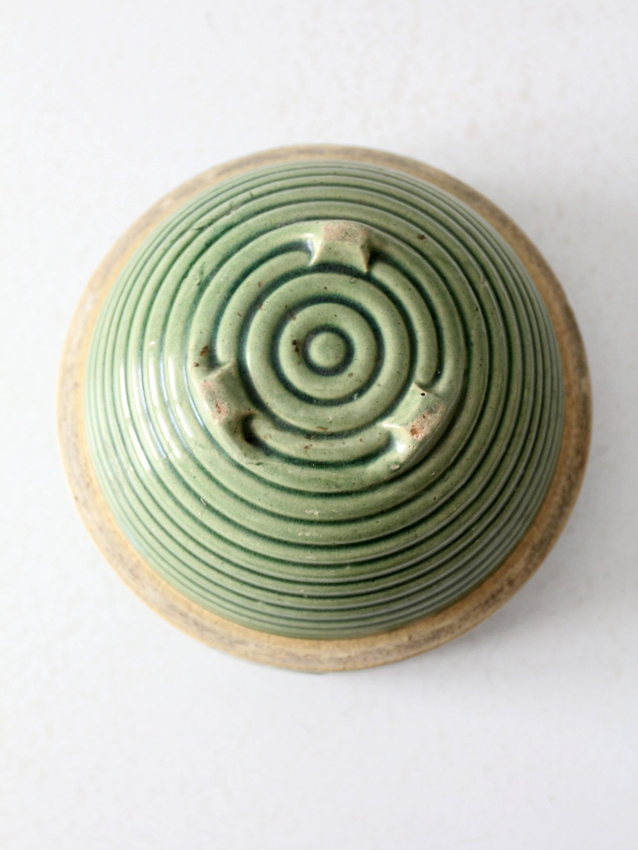 vintage McCoy beehive ribbed hanging planter