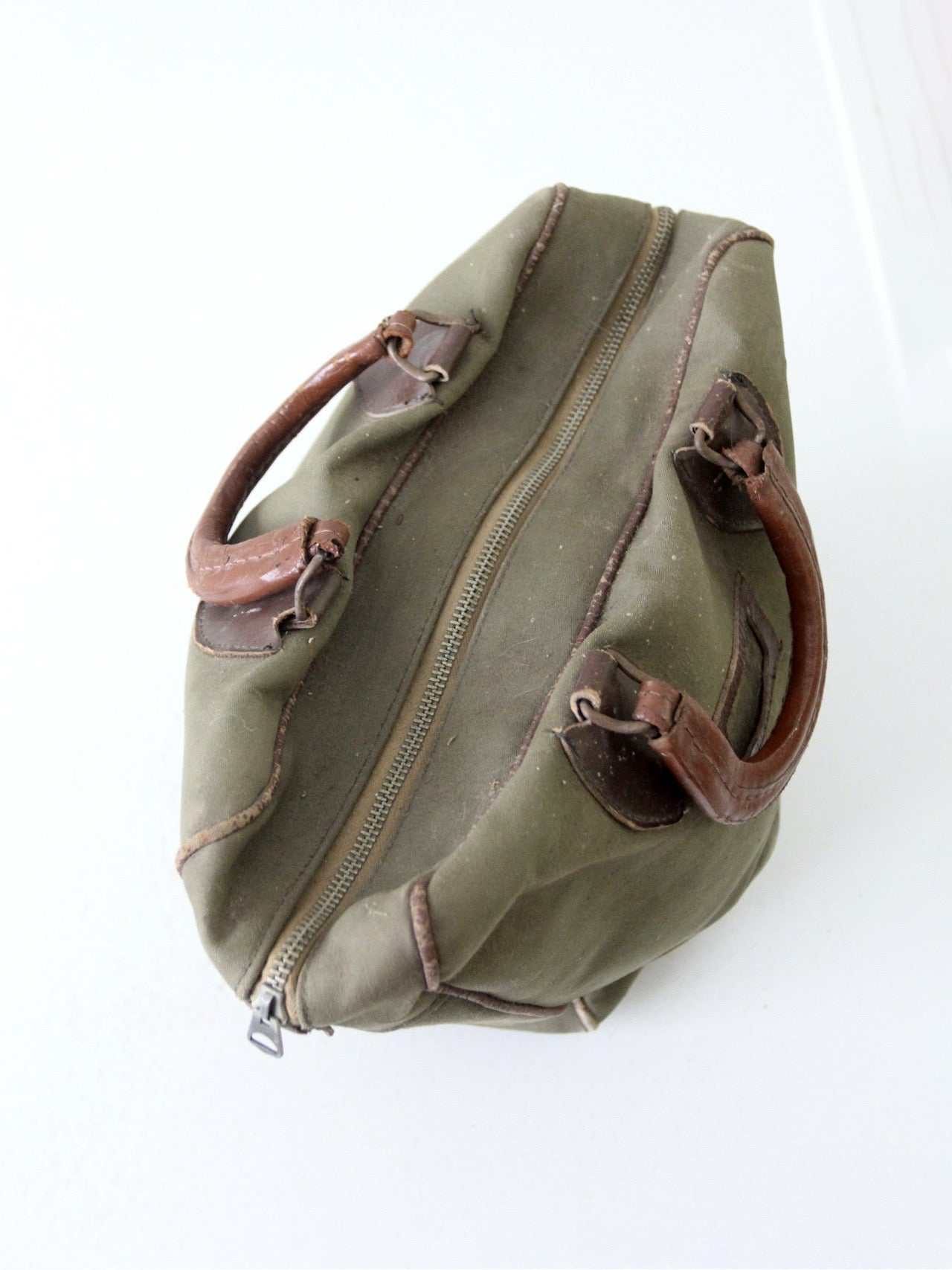 mid-century Ebonite 16 lb bowling ball with bag