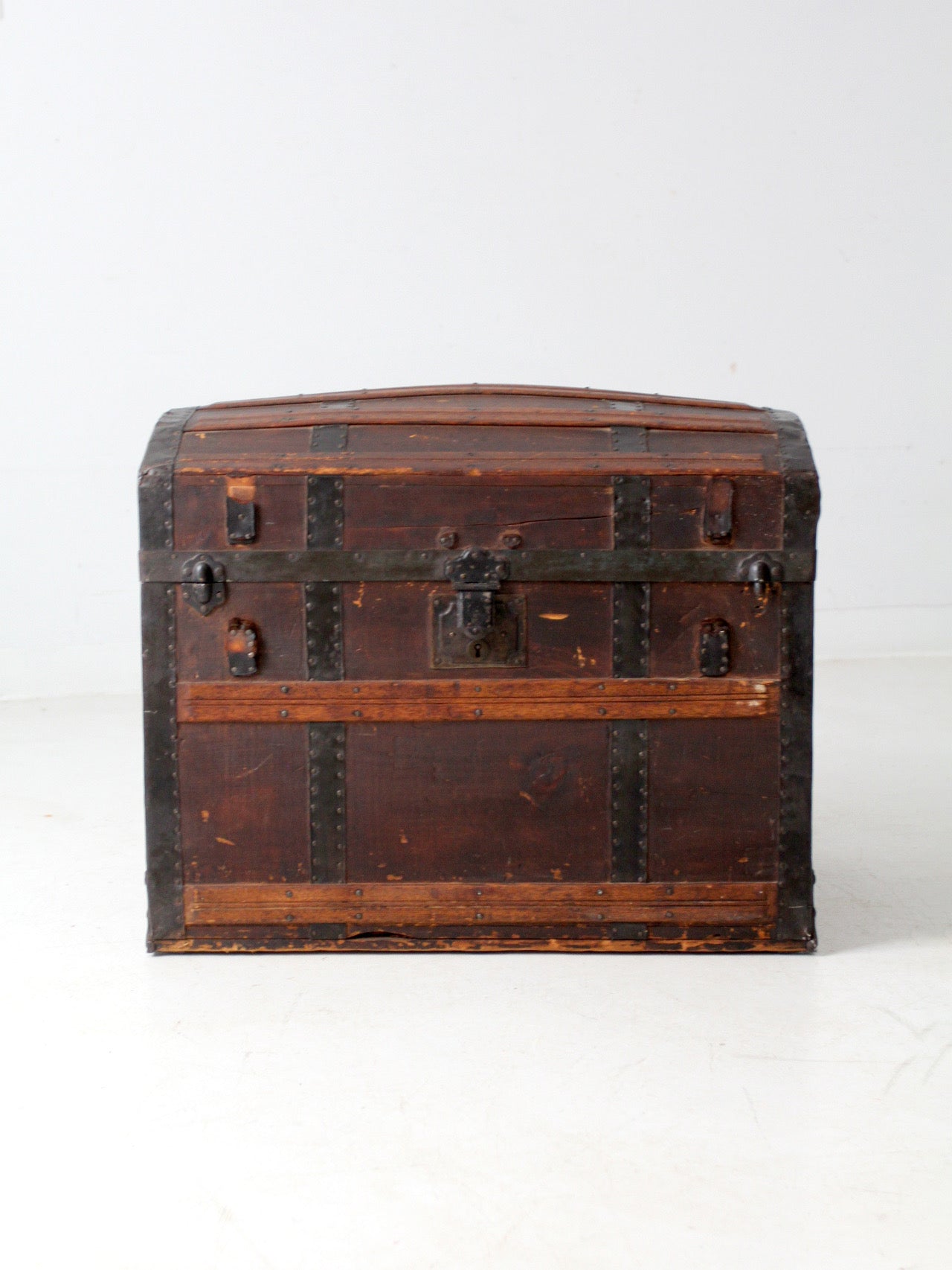 antique barrel top steamer trunk