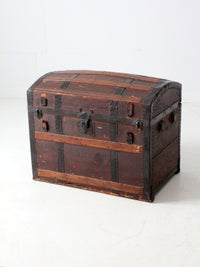 antique barrel top steamer trunk