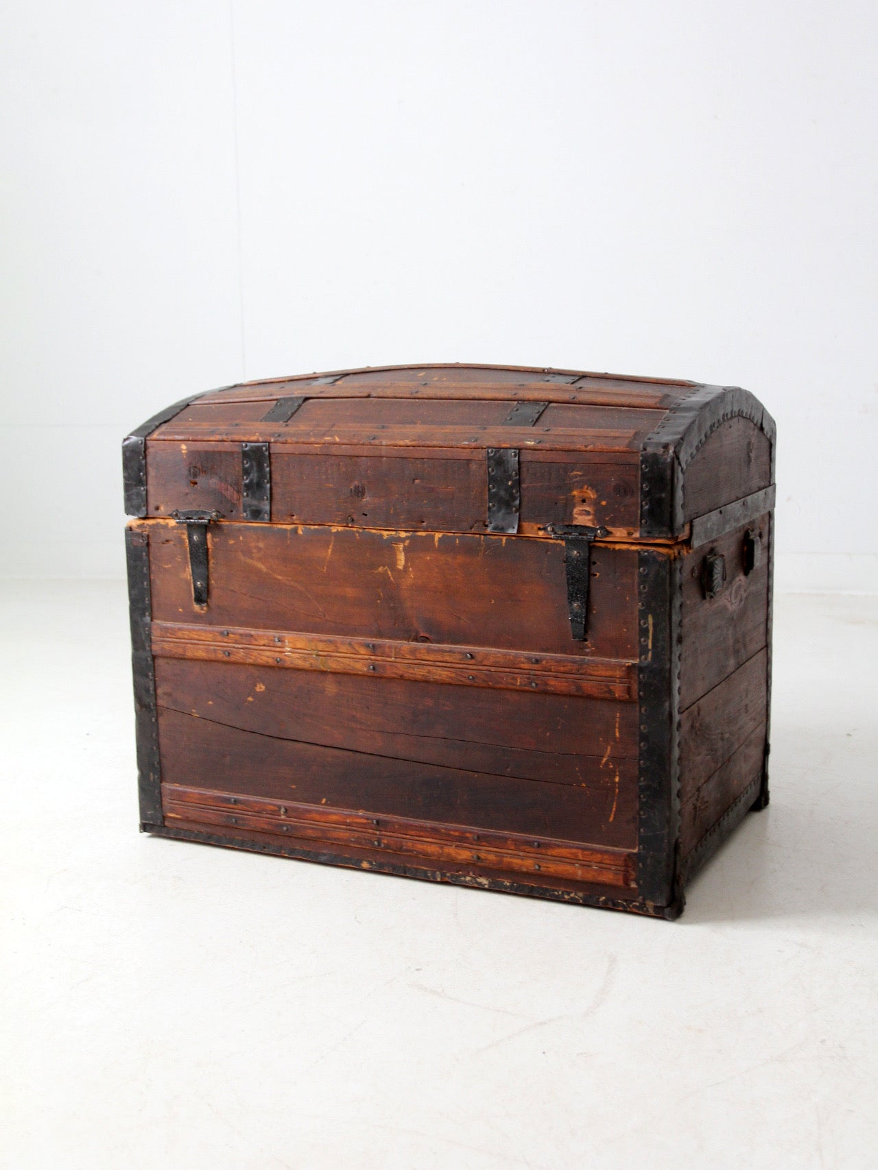 antique barrel top steamer trunk
