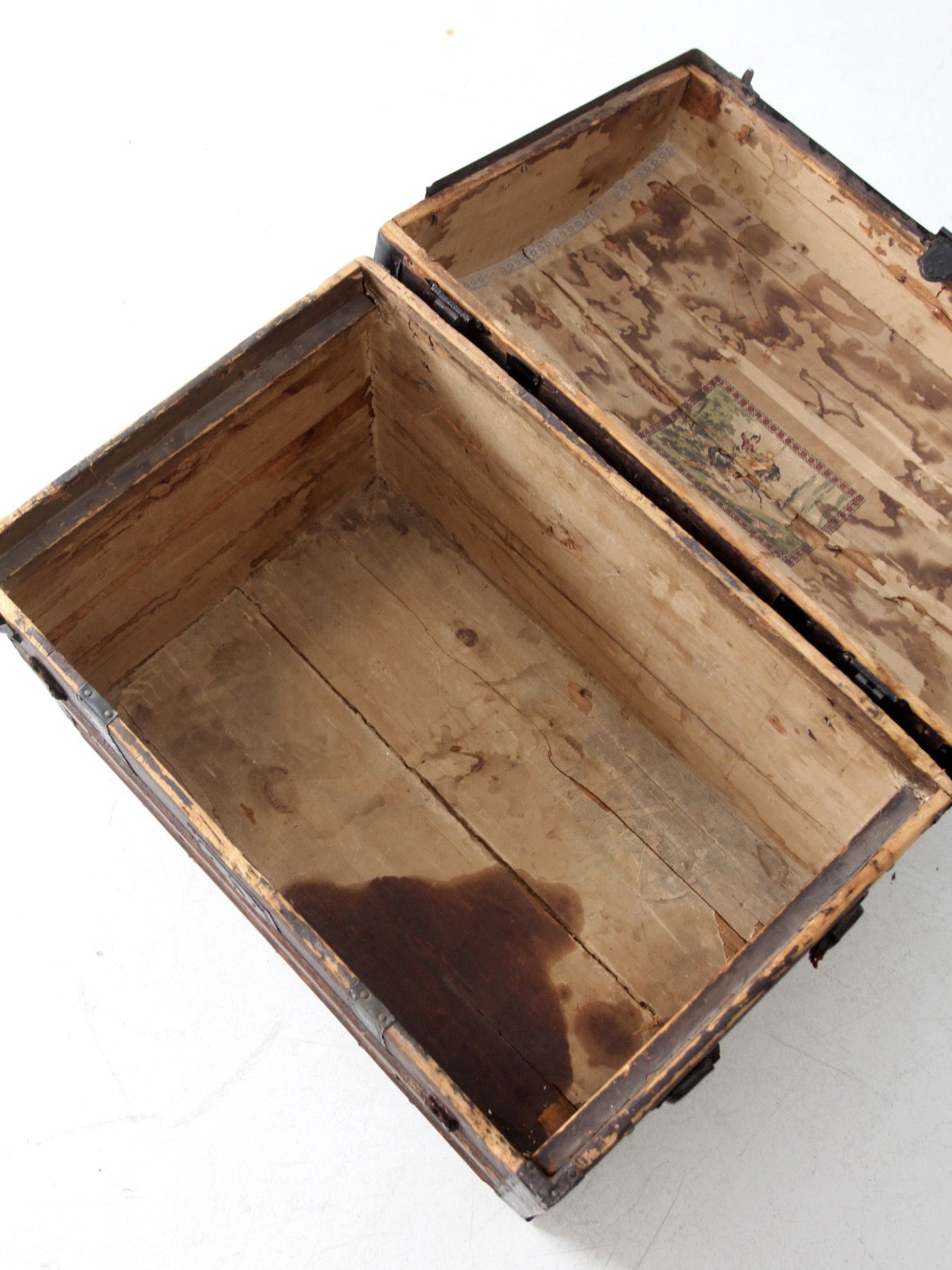 antique barrel top steamer trunk