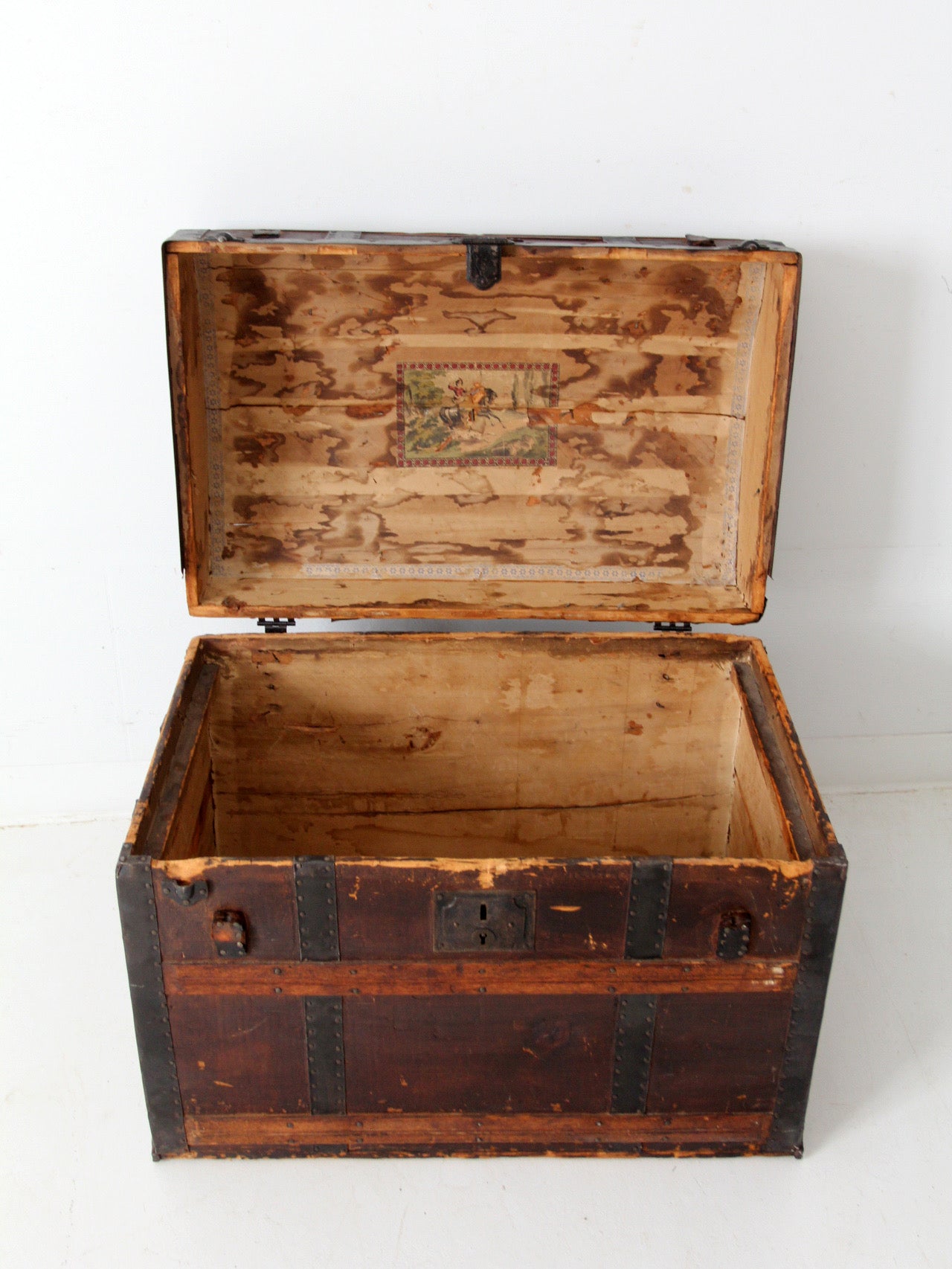 antique barrel top steamer trunk