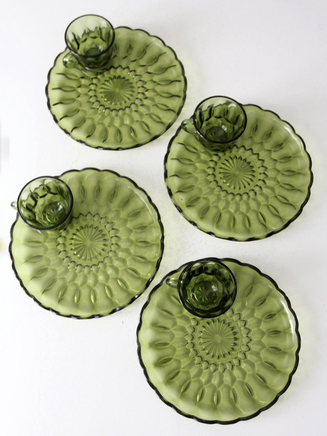 vintage 70s Anchor Hocking Fairfield snack plate and cup set of 8