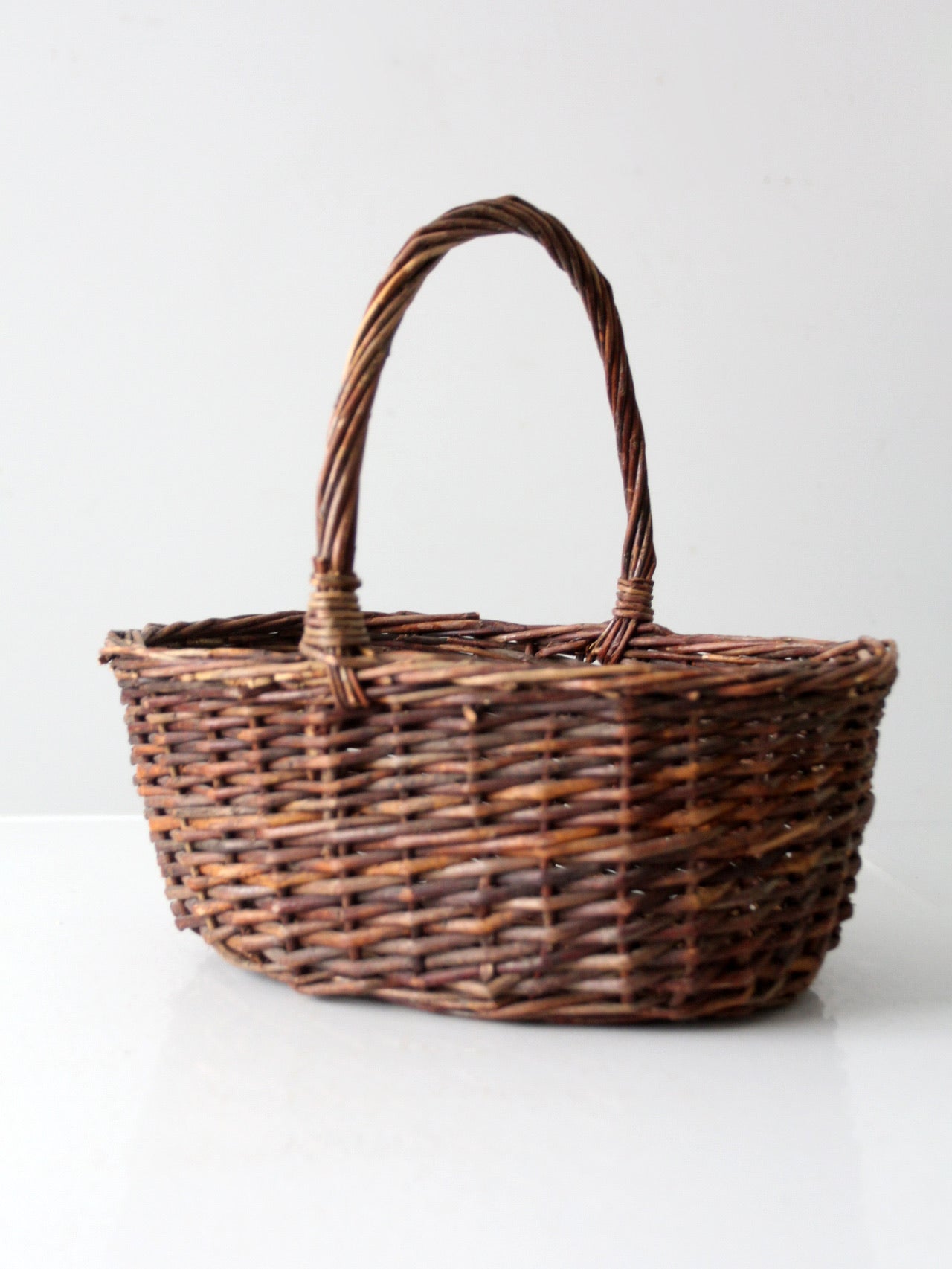 vintage wicker basket – 86 Vintage