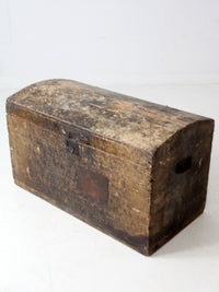 1800s Scandinavian dome trunk top trunk