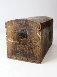 1800s Scandinavian dome trunk top trunk