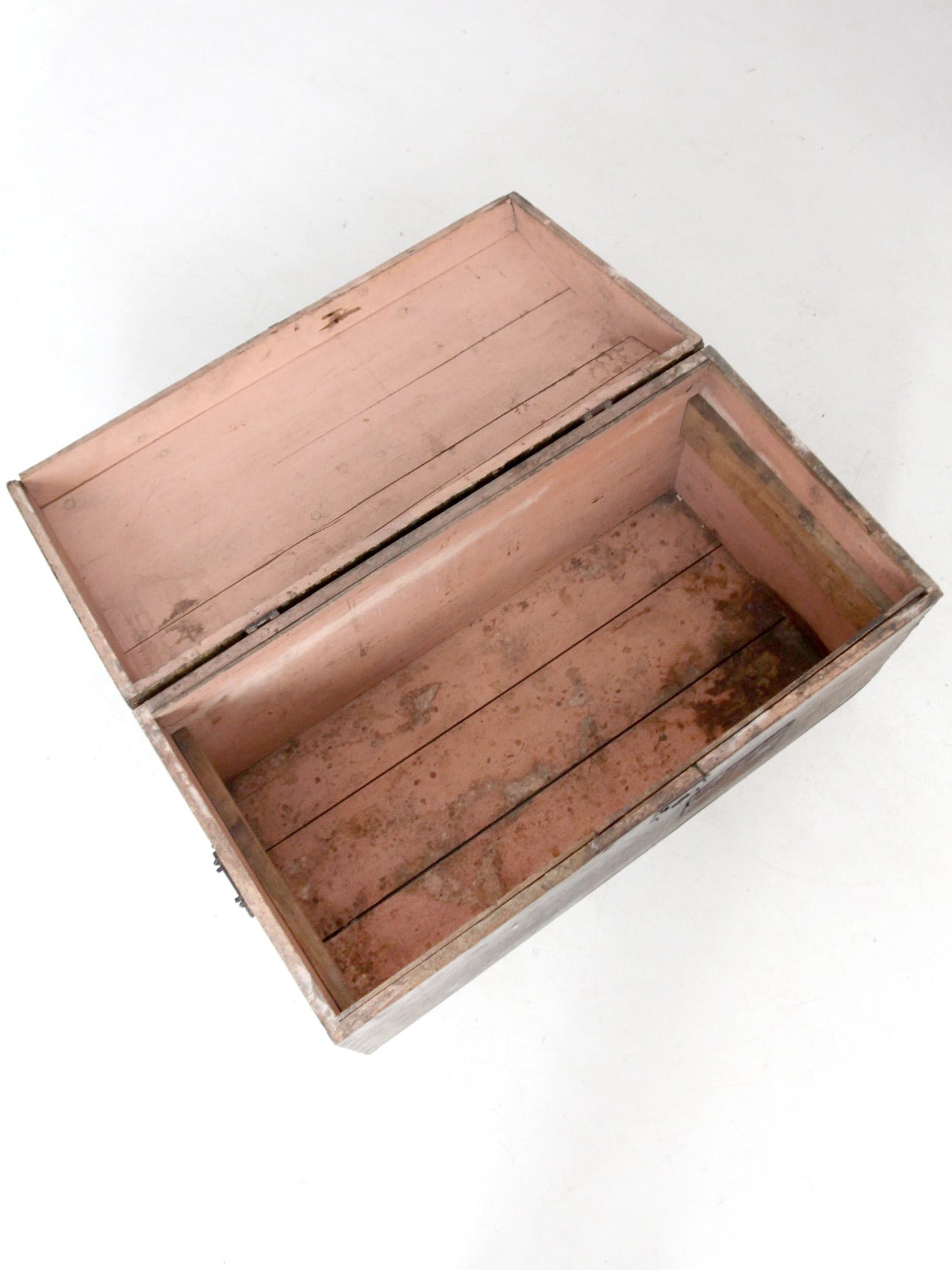 1800s Scandinavian dome trunk top trunk