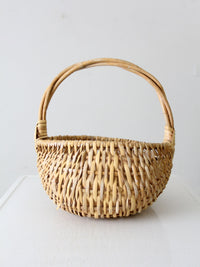 vintage gathering buttocks basket